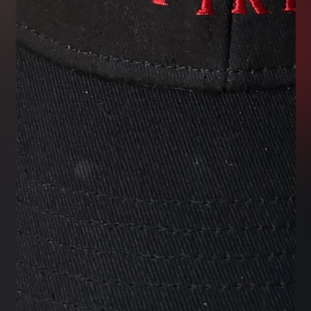 Jack Daniel's Tennessee Fire Black Cap with Red Embroidery - Picture 2 of 5